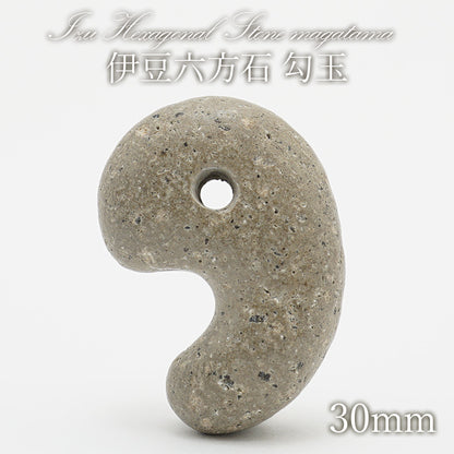 Japan Stones : IZU Hexagonal Stone magatama comma shape 30mm bracelet natural stones Health wealth stones